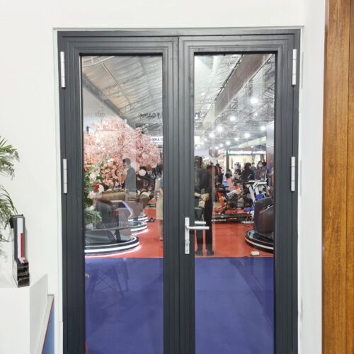 9 Cua Di Gold Door